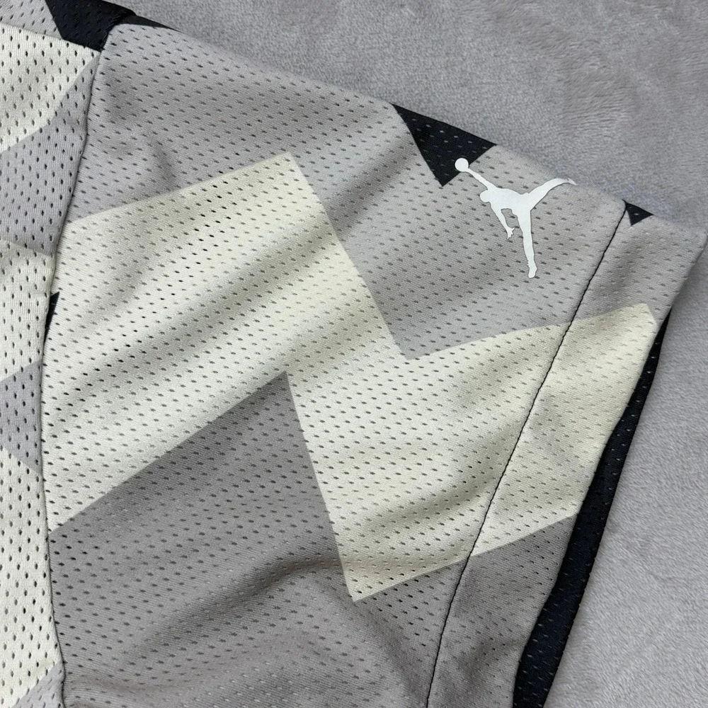 Jordan Baseball Jersey Mens Medium Black Grey Geometric Mesh Streetwear Sports